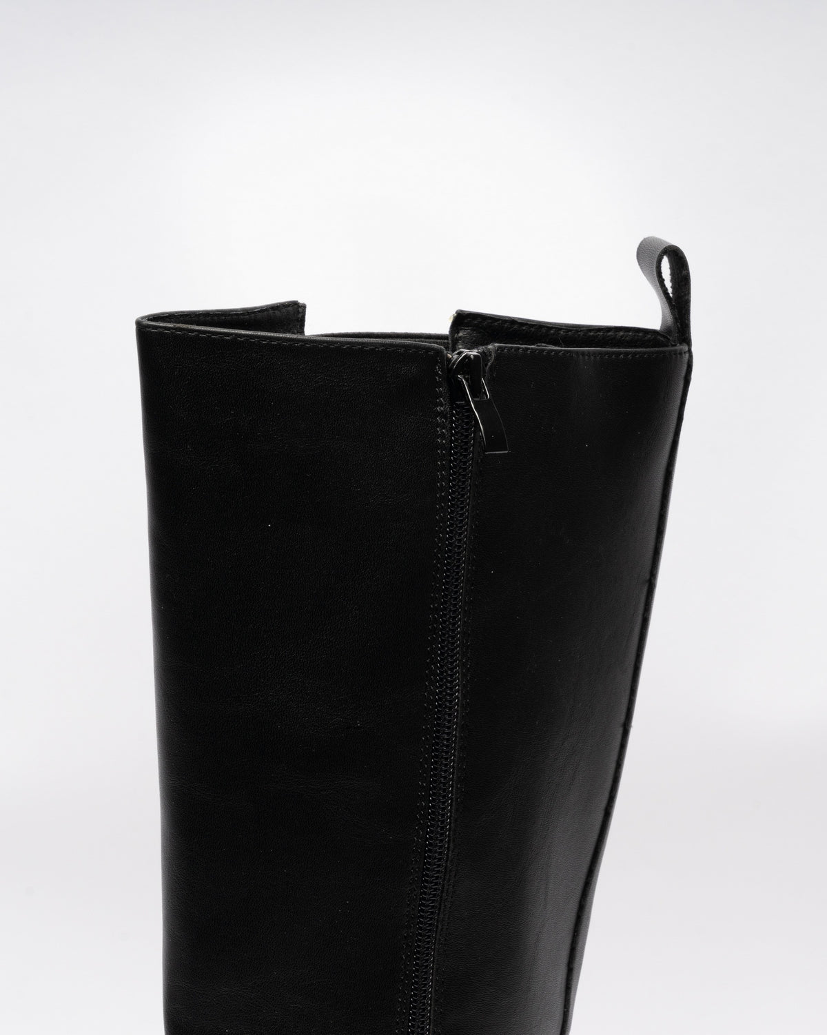 immagine-6-sstore-stivale-alto-con-tacco-e-suola-dentata-nero-stivali-h9220-11_black