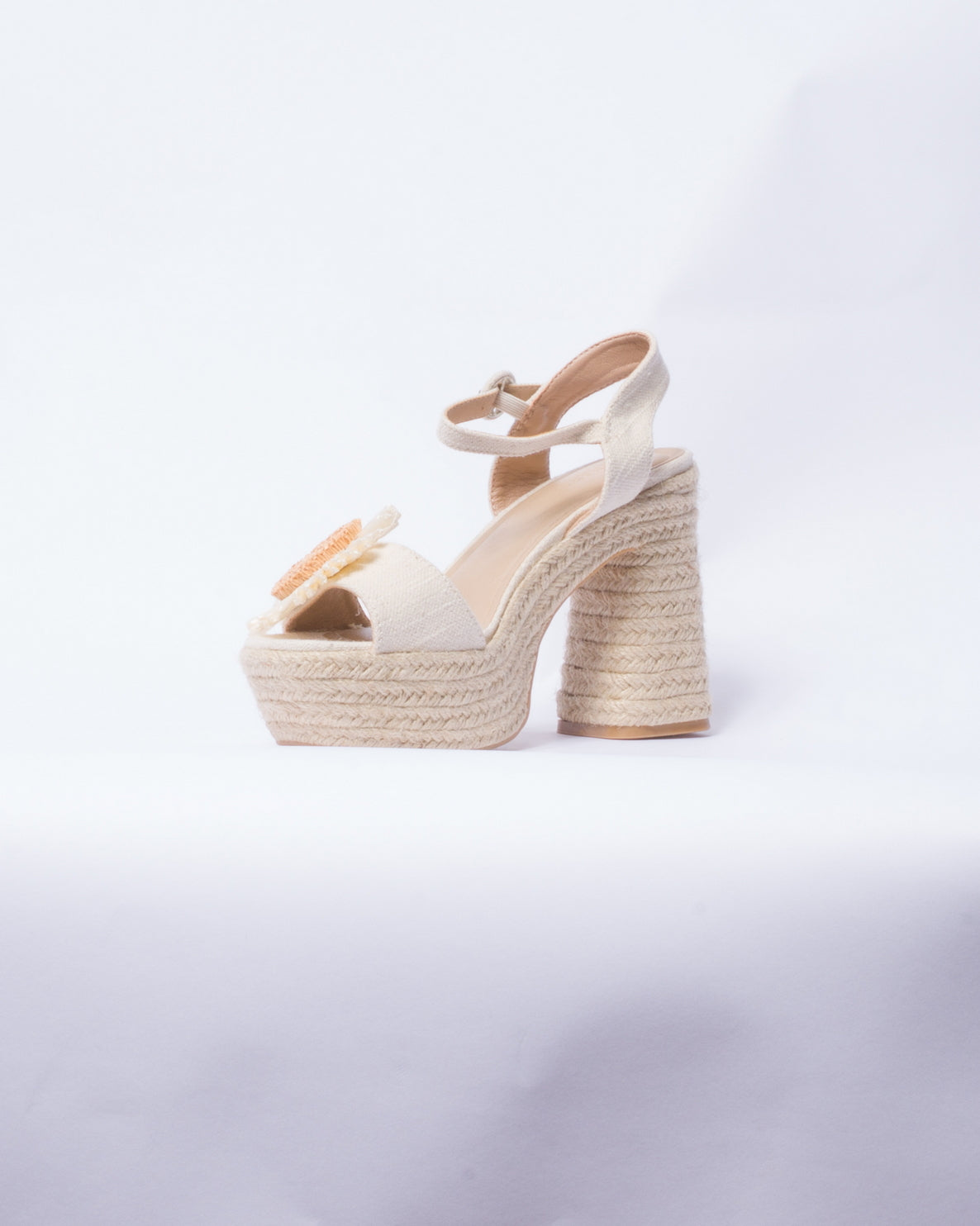 Sandalo in tessuto con decoro floreale - Beige