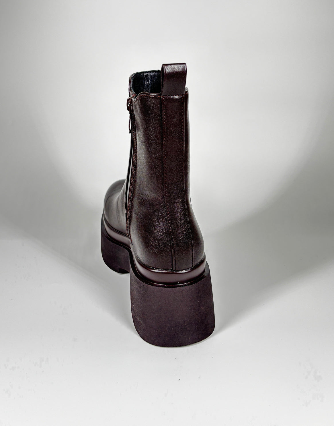 Stivaletto Chelsea in ecopelle con suola platform - Marrone