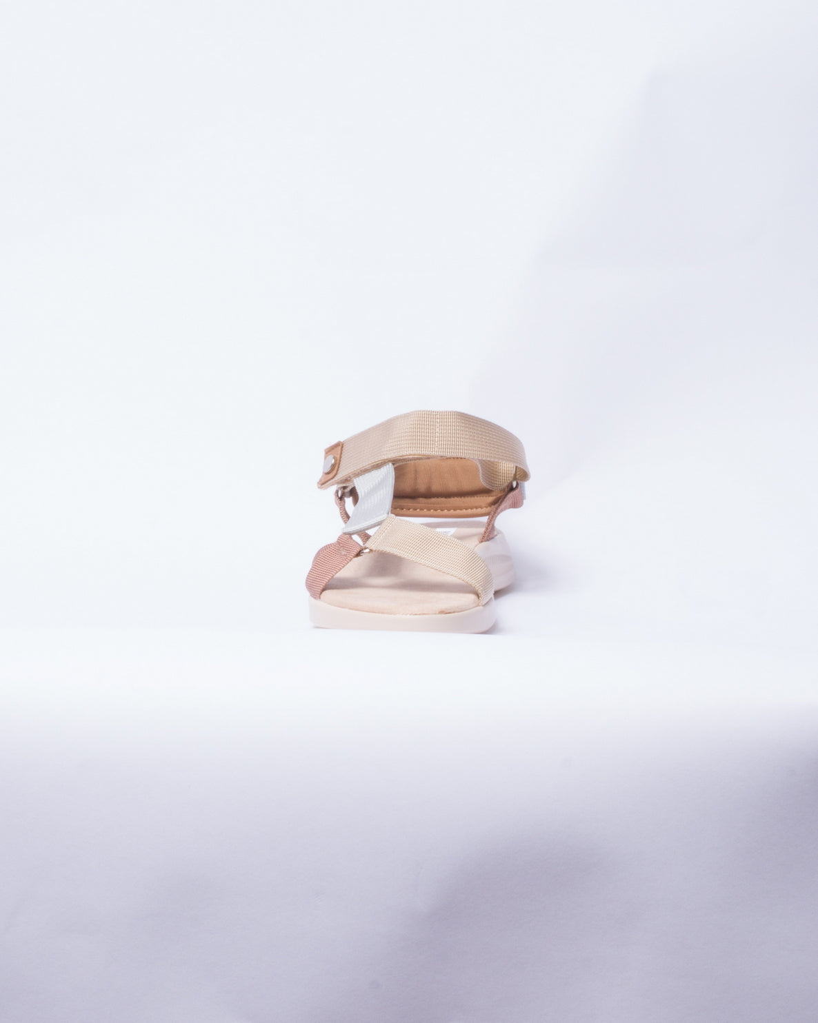 Sandalo con fasce in tessuto elastiche - Beige