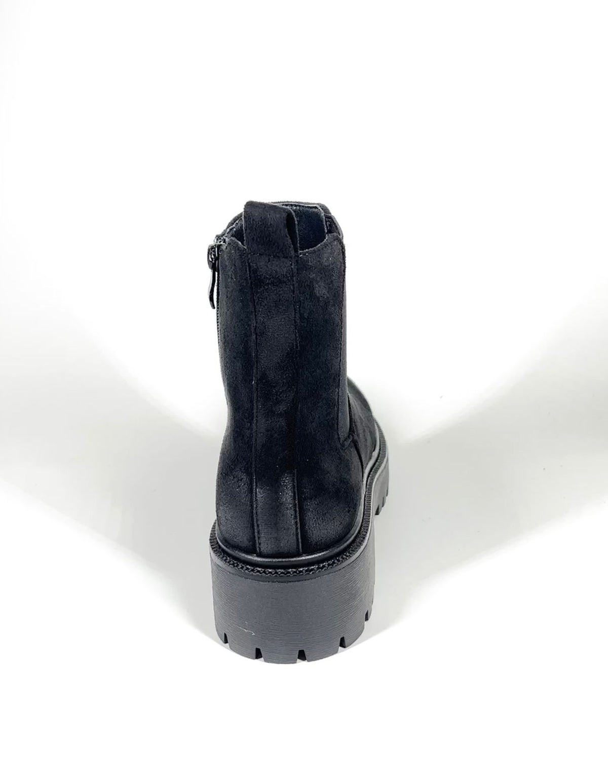 Stivaletto Chelsea con Suola Carrarmato: Nero