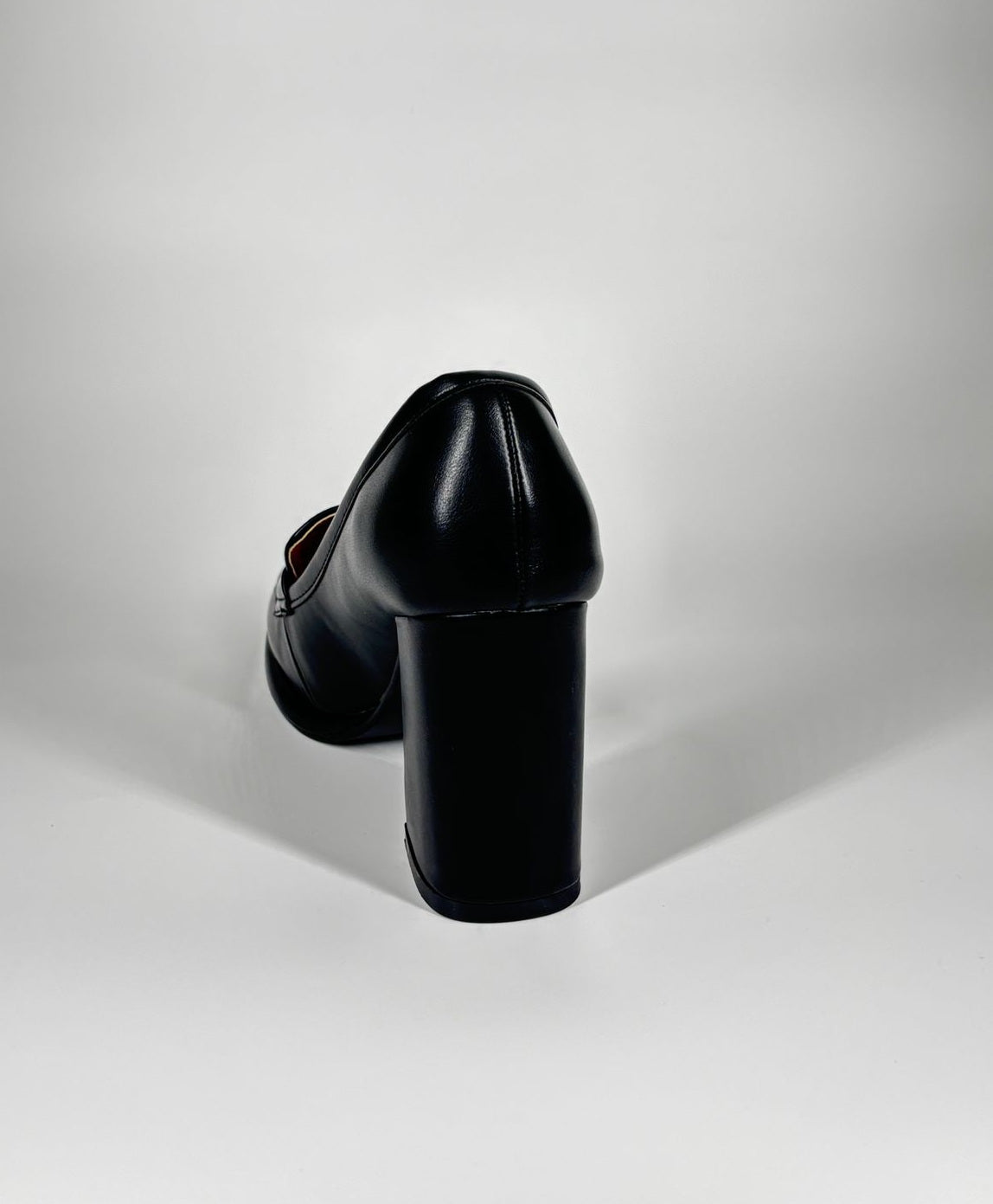 Mocassino con tacco squadrato - Nero