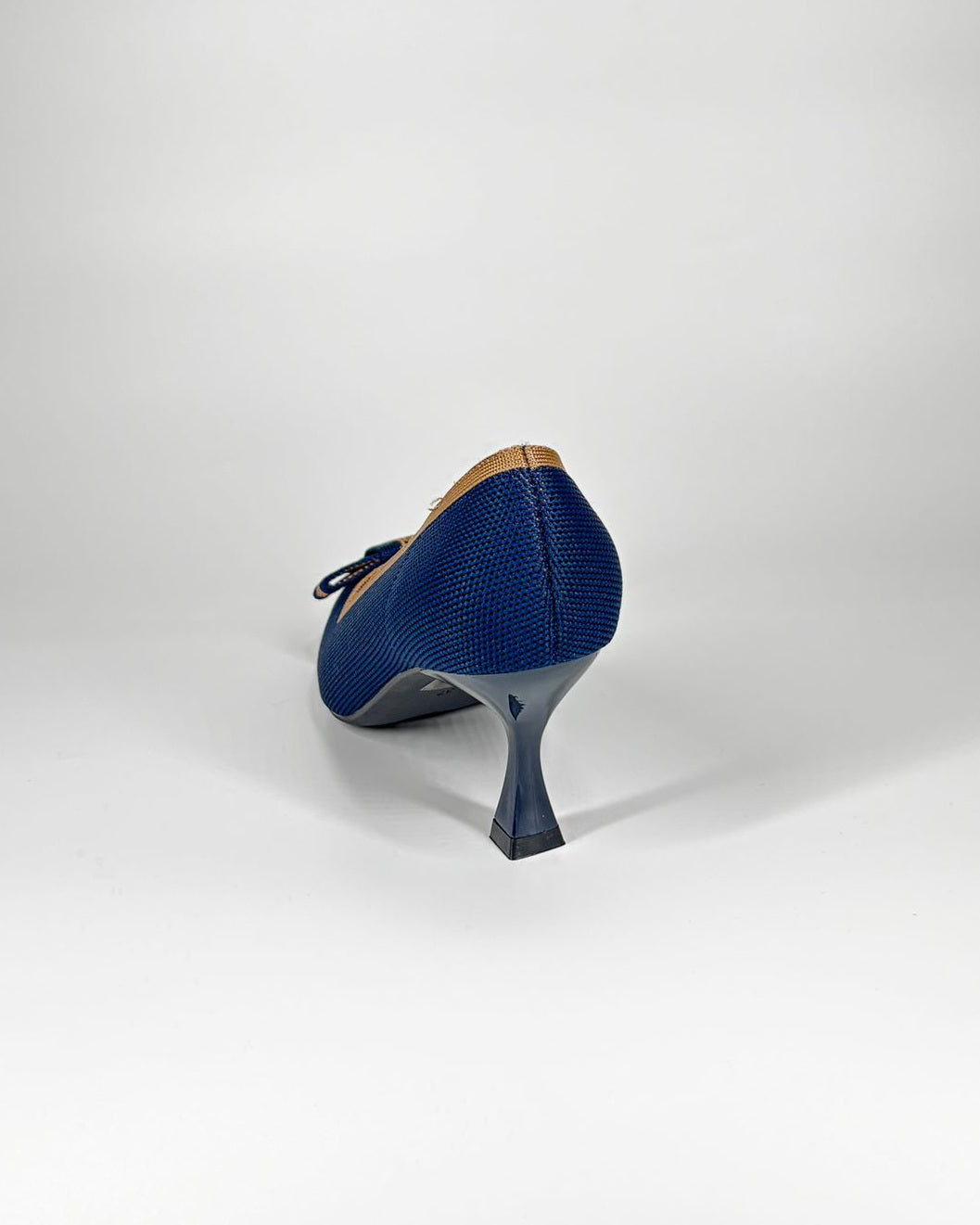 Décolleté in tessuto con tacco a rocchetto - Blu