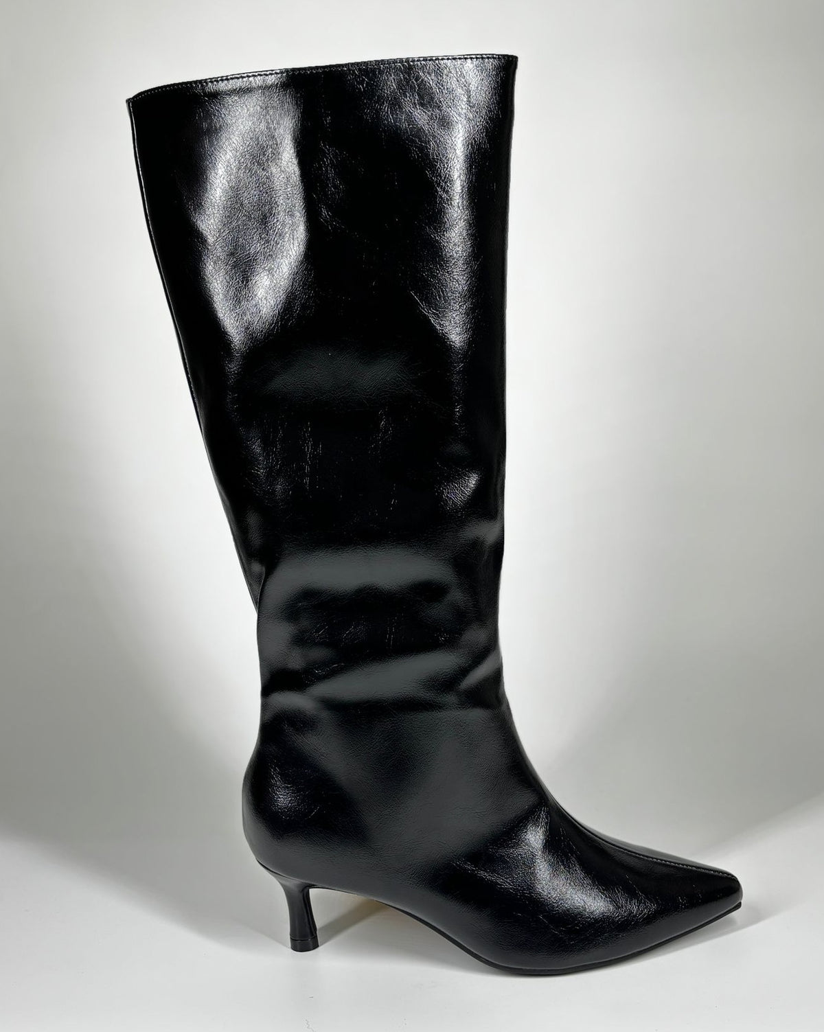Stivale al Ginocchio in Ecopelle Lucida - Nero