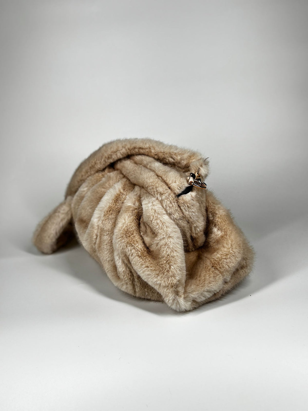 Borsa Clutch in Pelliccia Sintetica - Bianca