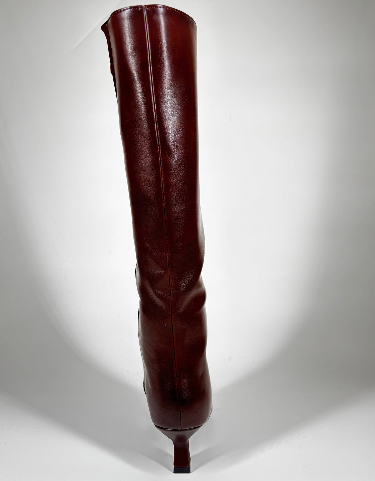 Stivali Alti 'Chic Retrò' con Tacco a Rocchetto in Similpelle - Marrone