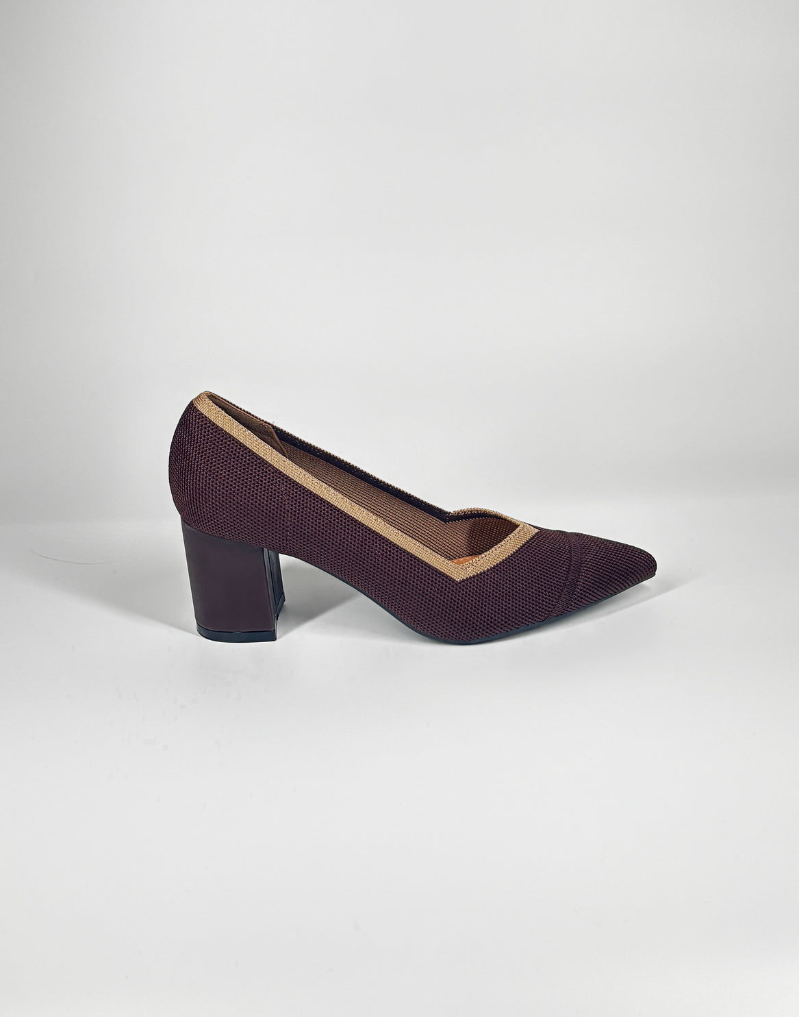 Décolleté a punta con tacco largo - Marrone