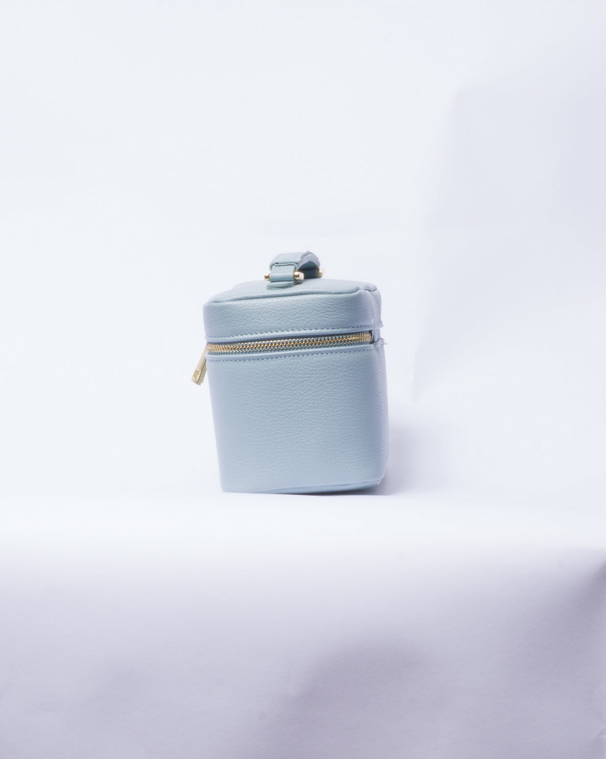 Borsa Beauty Case in Pelle con tracolla - Azzurro Cielo