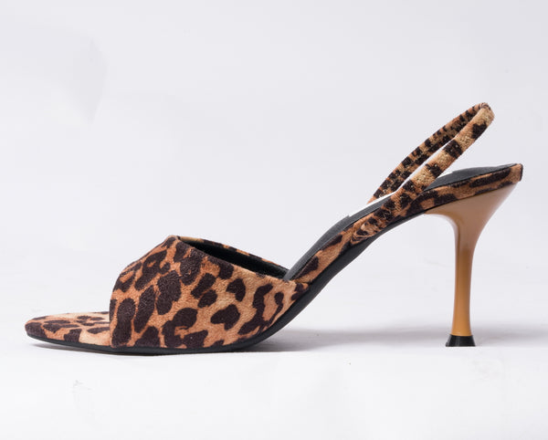 Sandalo in ecopelle con cinturino elastico al tallone - Leopardato