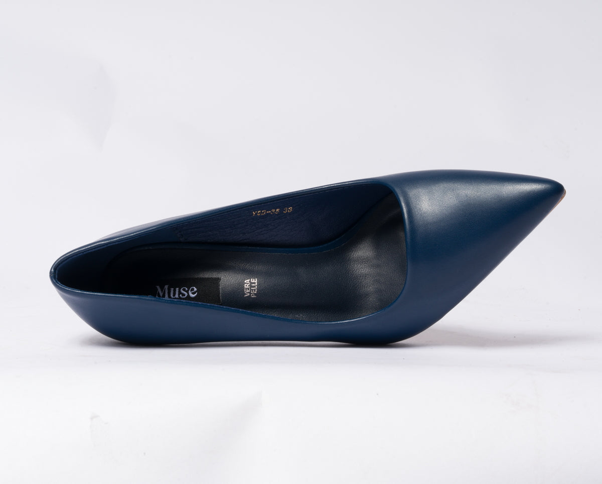 Decolleté a punta in vera pelle con tacco a spillo - Blu