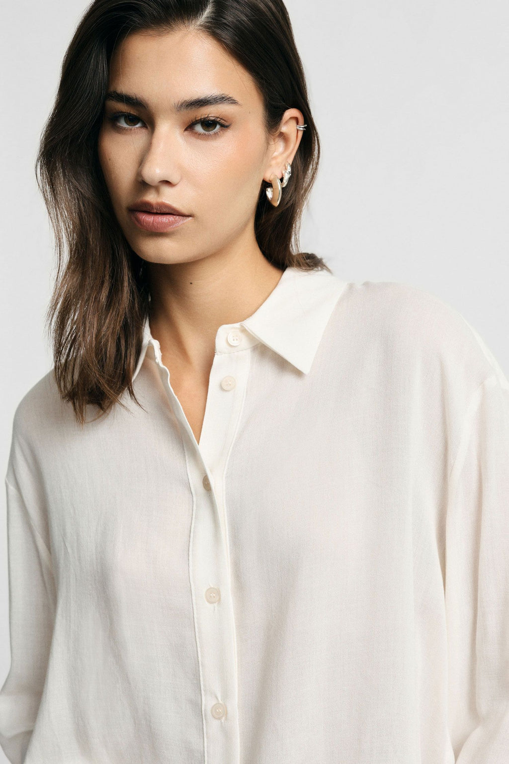 Camicia taglio regular con collo classico - Panna