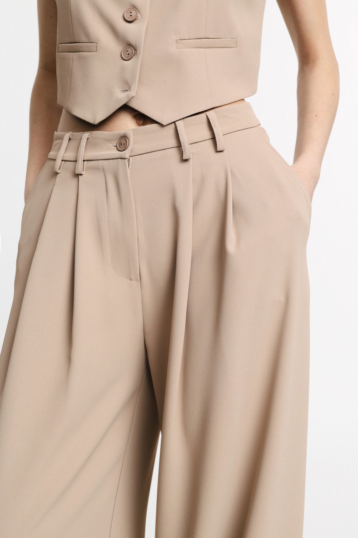 Pantaloni palazzo a vita alta con pinces - Beige