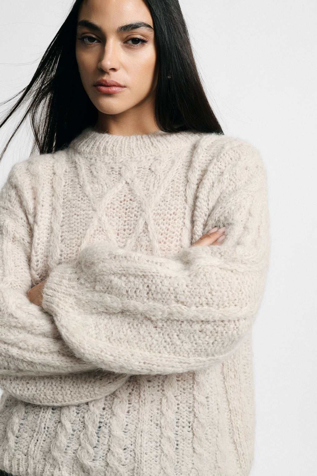 Maglione a trecce con maniche lunghe Please - Sabbia
