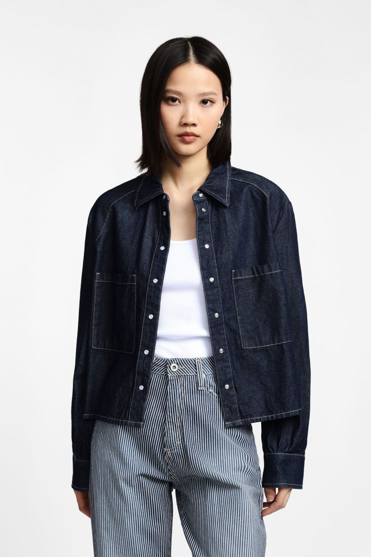 Camicia in denim con tasche e bottoni