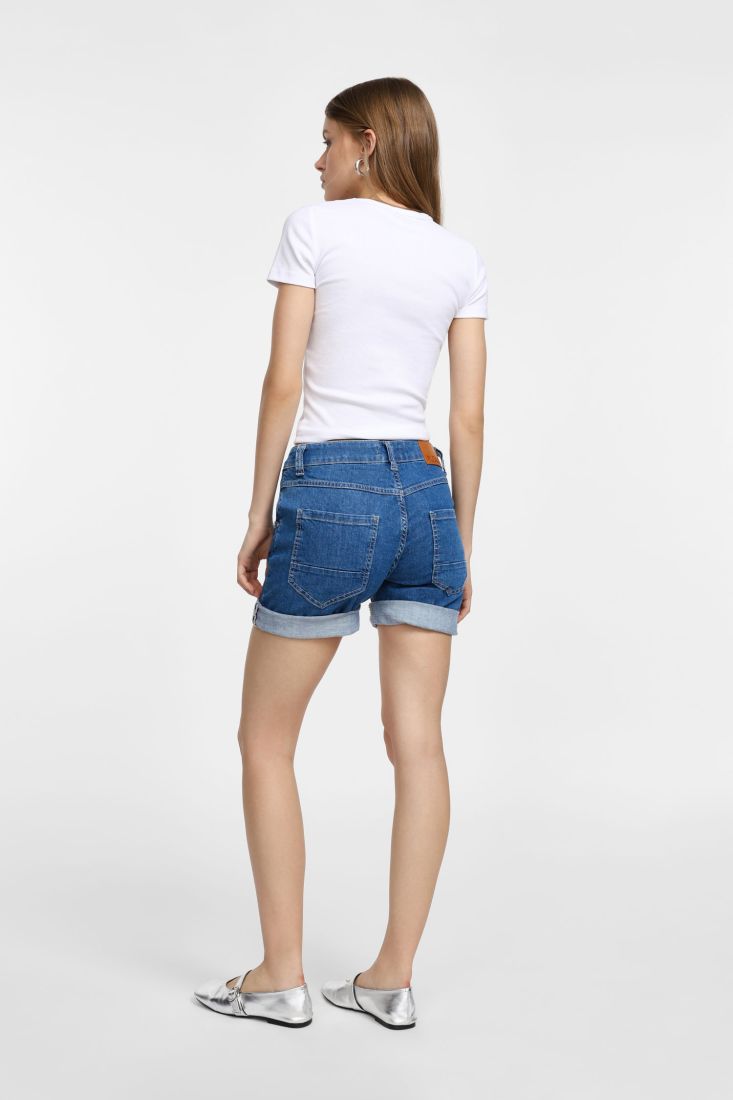 Shorts regulari con risvolto-Blu denim