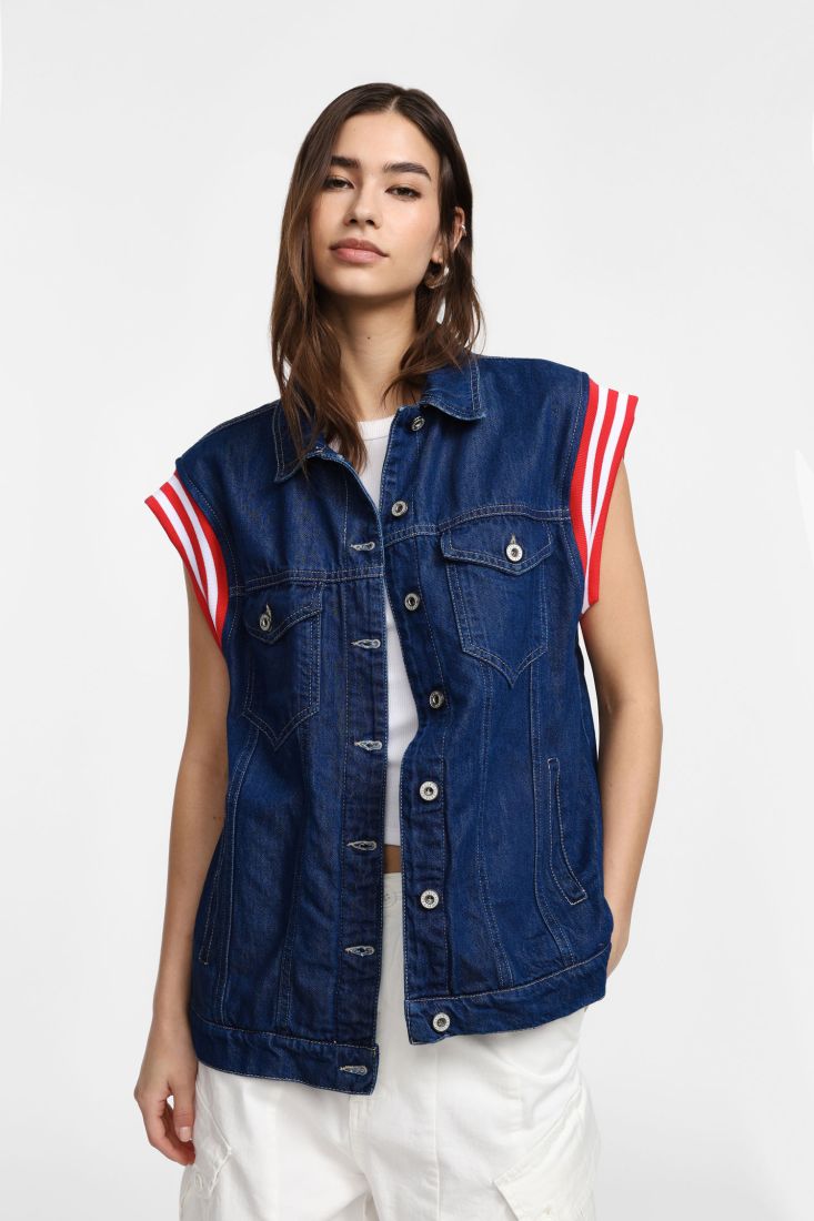 Gilet Please in denim con bottoni e maniche a righe-Blu Denim