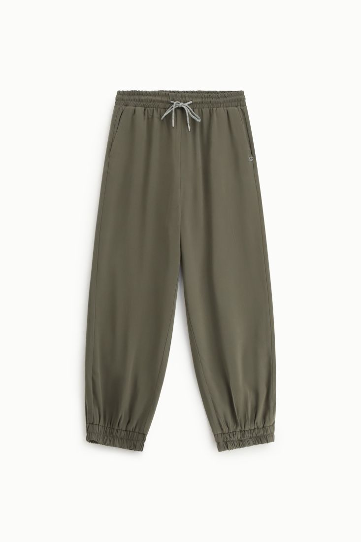 Pantalone please  con elastico in vita e fondo jogger - Verde