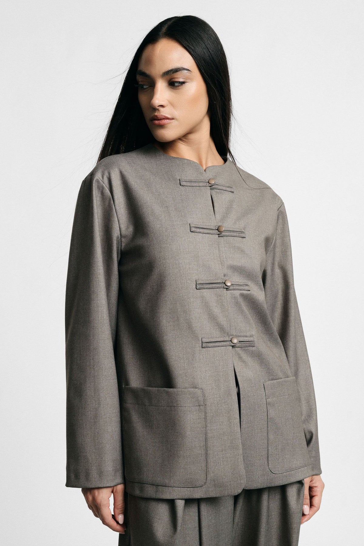 Blazer con chiusura a barre e tasche frontali Please - Tortora