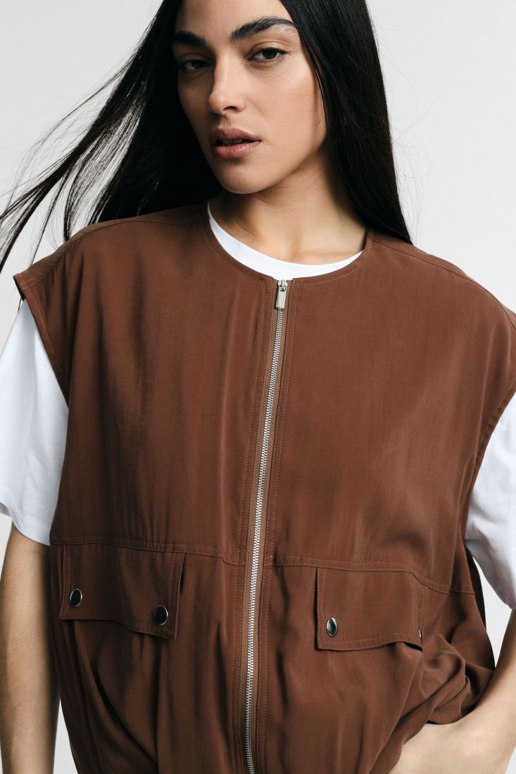 Gilet Please con zip e tasche frontali - Tabacco
