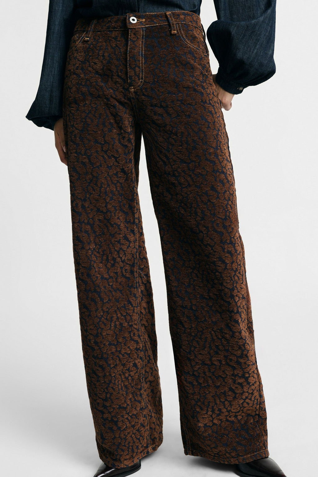 Pantaloni palazzo cinque tasche in flocked animalier Please - Tabacco