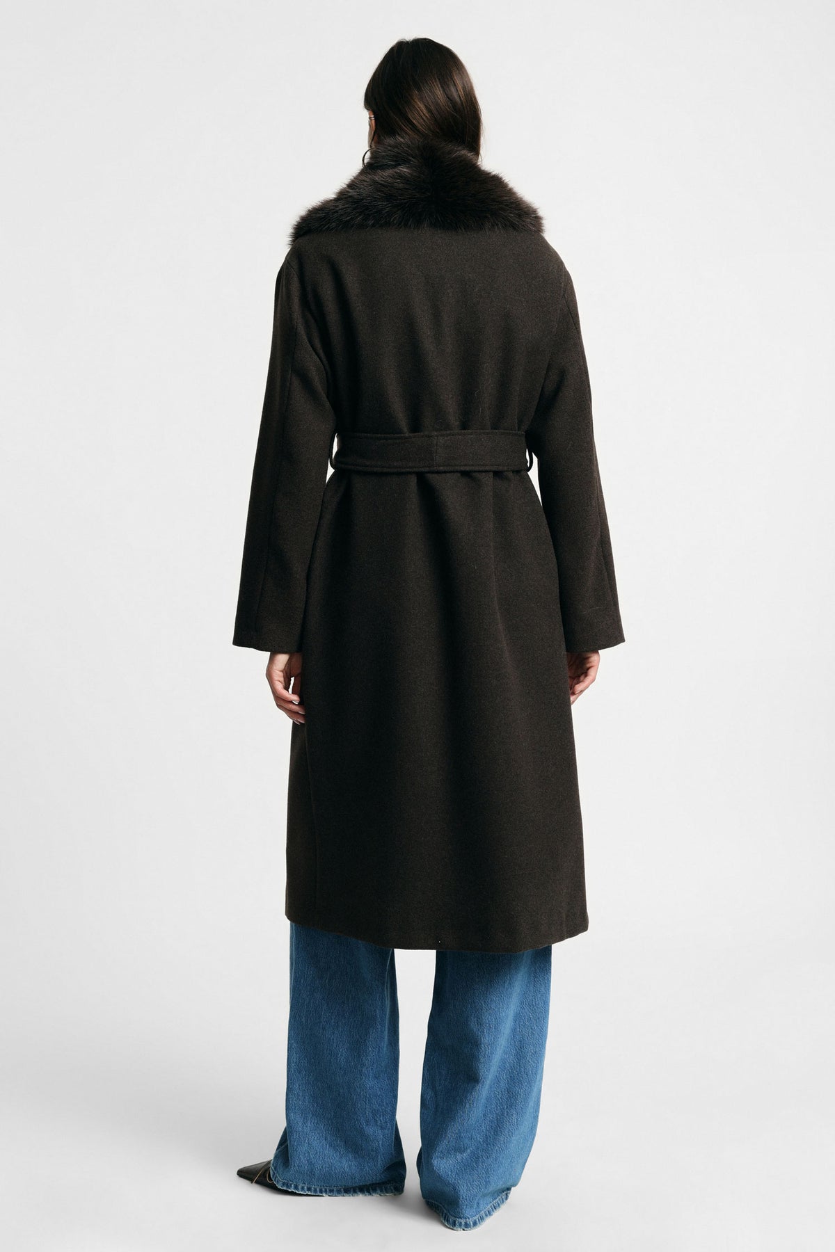 Cappotto lungo con maxi collo in pelliccia Please - Cioccolato