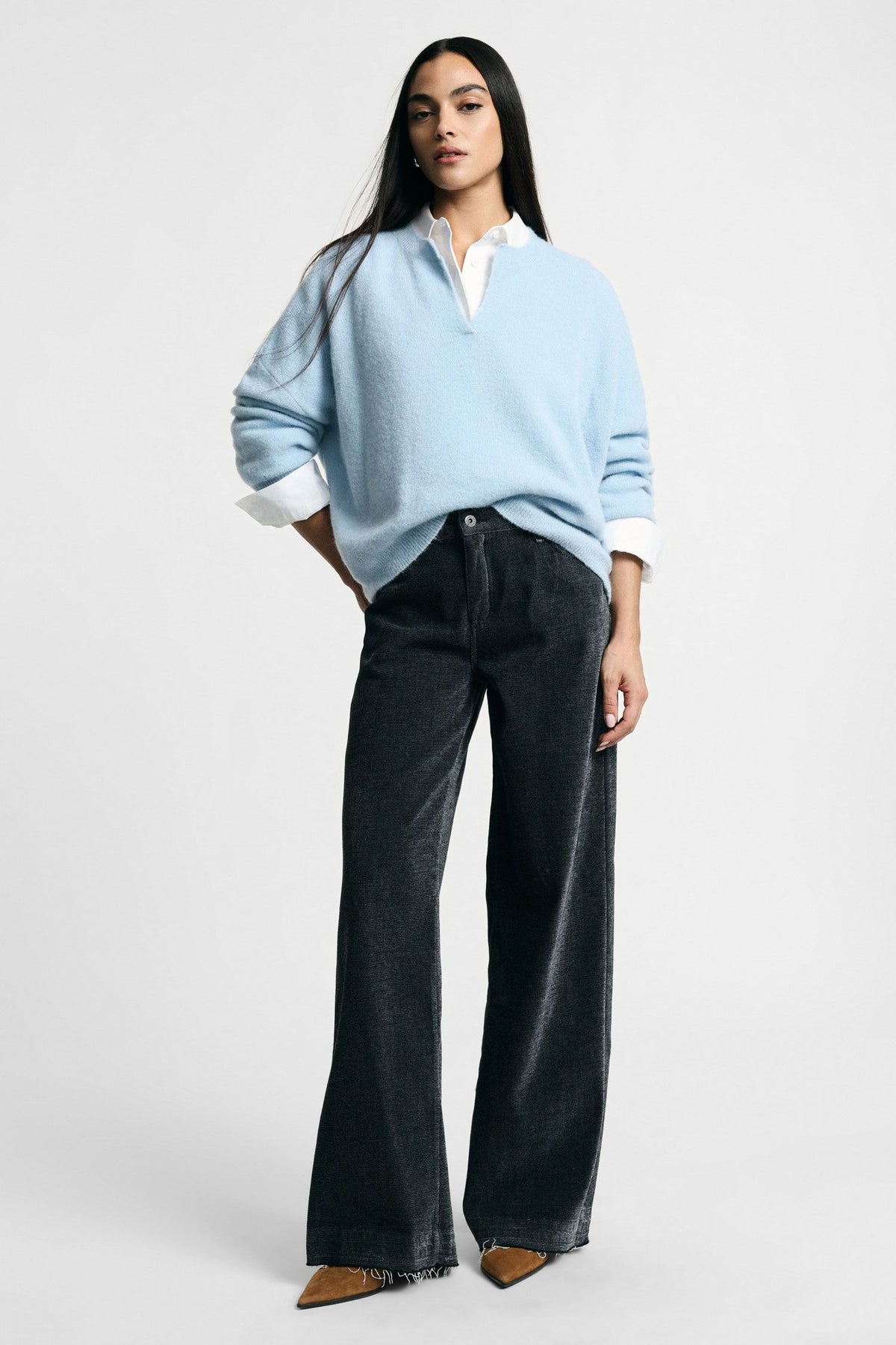Jeans morbidi wide leg con orlo sfrangiato Please - Nero