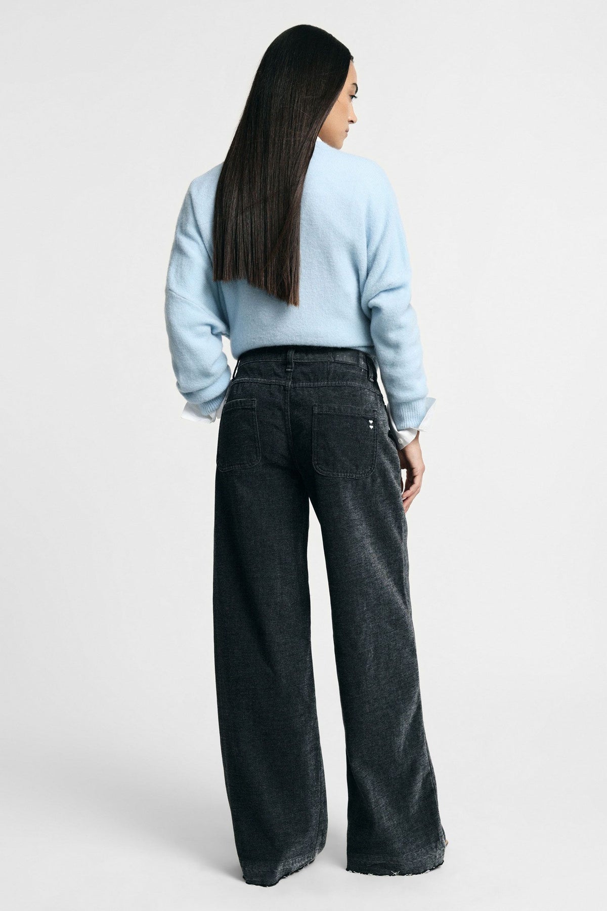Jeans morbidi wide leg con orlo sfrangiato Please - Nero