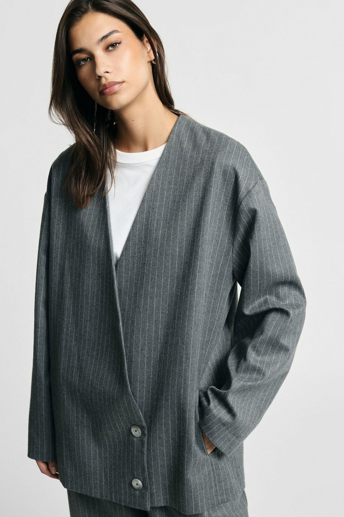 Blazer a righe con chiusura doppiopetto oversize Please - Grigio Melange