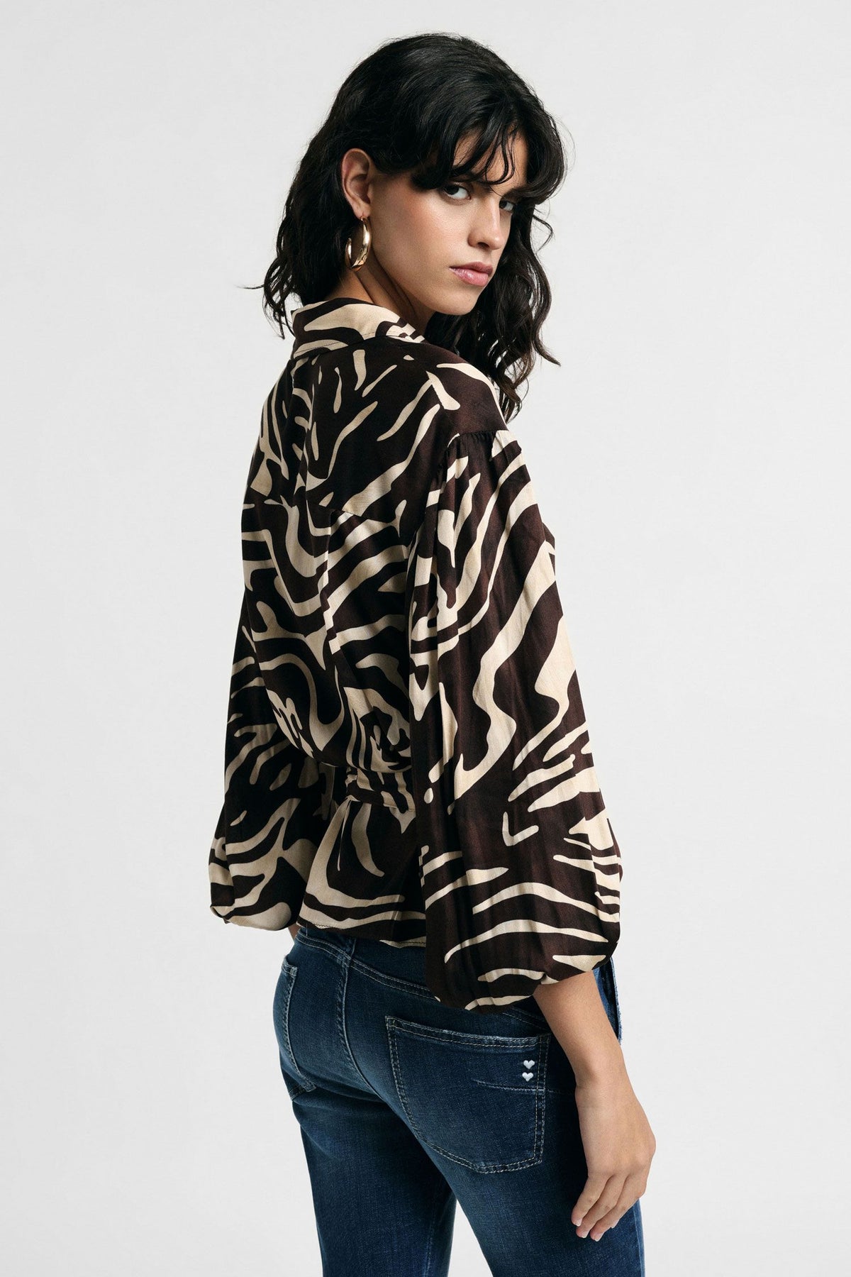 Camicia stampa animalier con cintura in vita Please - Moro/Panna