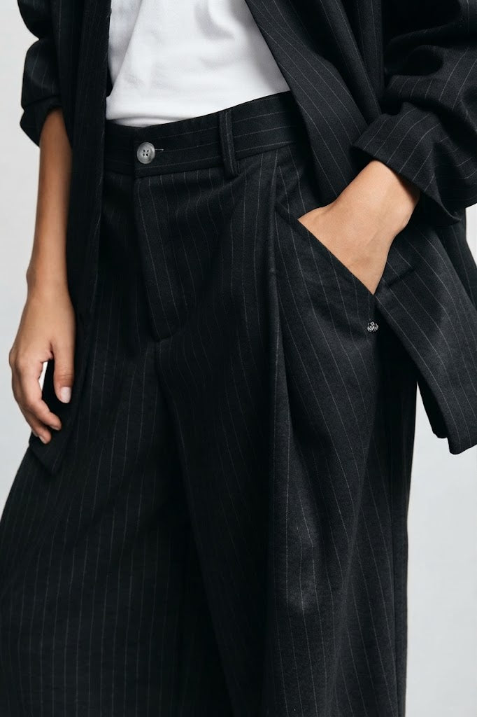 Pantaloni palazzo crop gessati a vita alta Please - Blu
