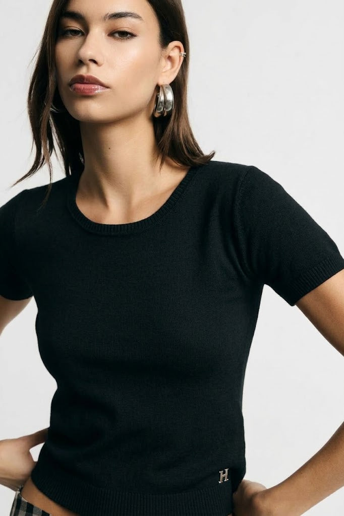 Top girocollo a costine con maniche corte - Nero