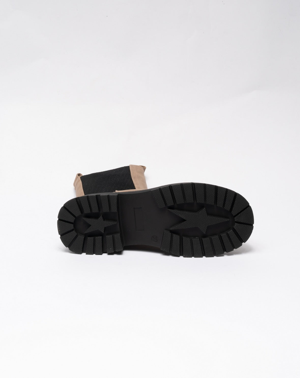 immagine-5-sstore-tronchetto-carro-armato-in-ecopelle-tortora-stivaletti-mp644-1_tortora
