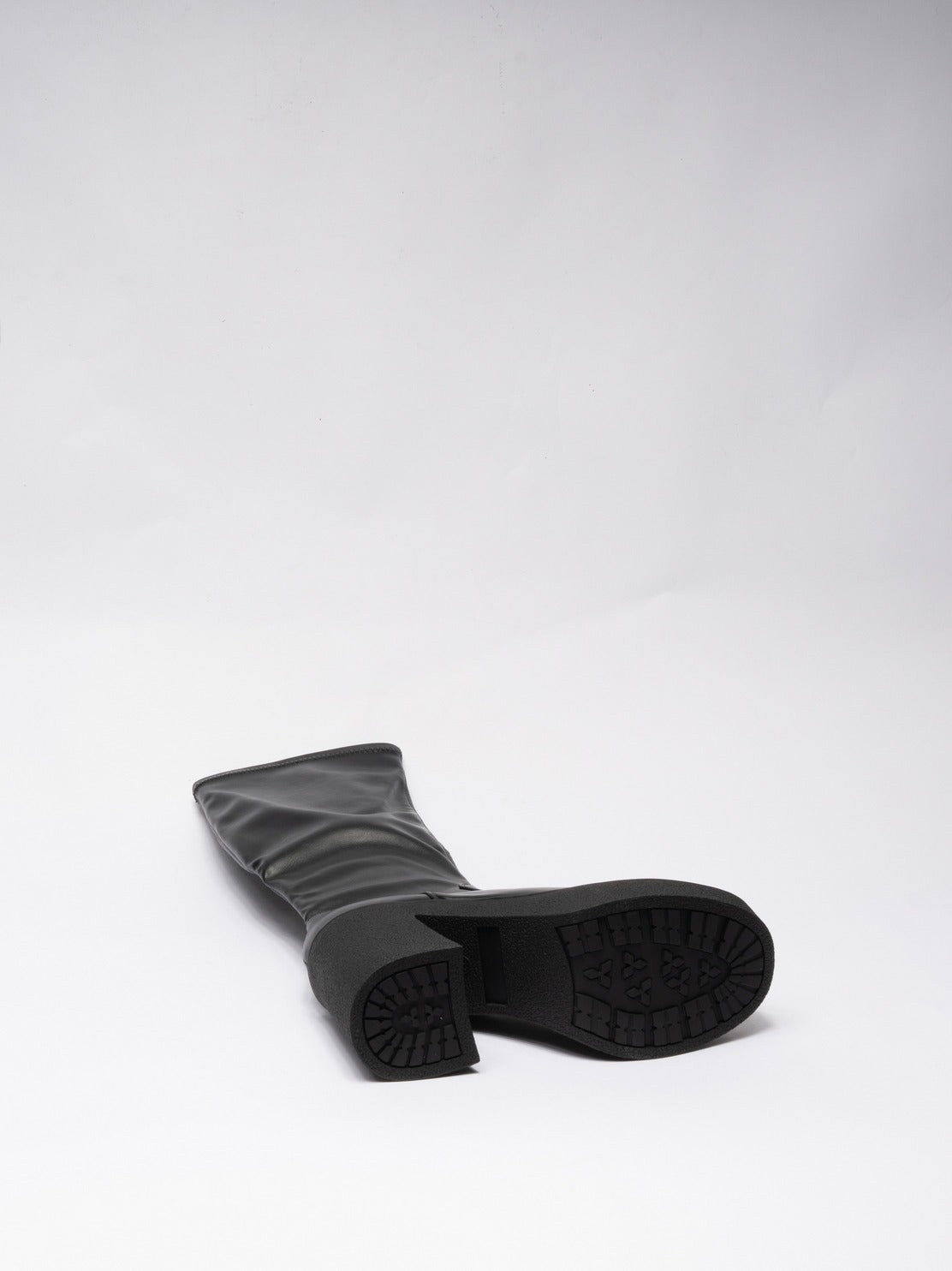 immagine-5-sstore-stivale-ecopelle-con-gambale-alto-e-tacco-plateau-nero-stivali-mp350-1_nero