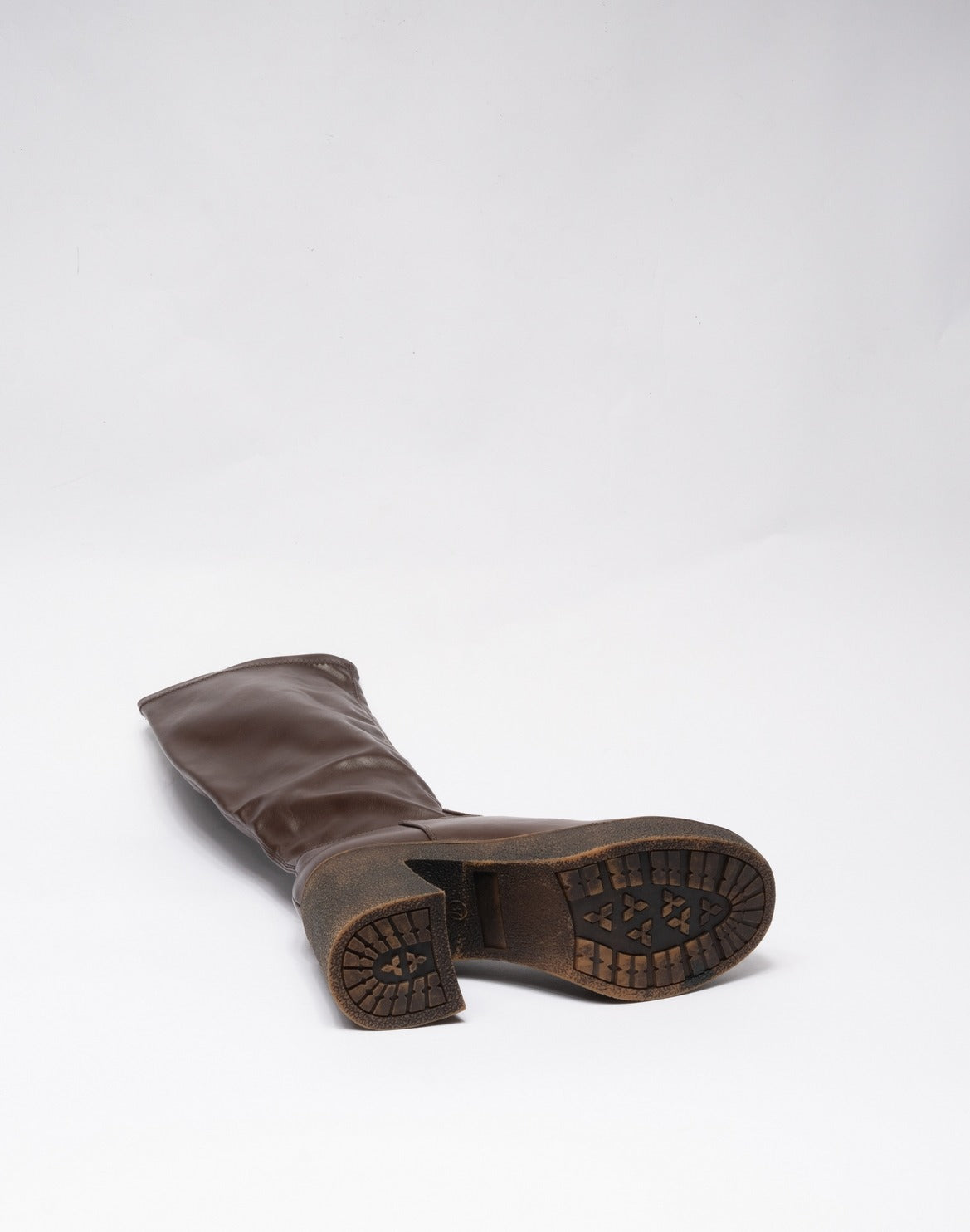 immagine-5-sstore-stivale-ecopelle-con-gambale-alto-e-tacco-plateau-moro-stivali-mp350-1_moro