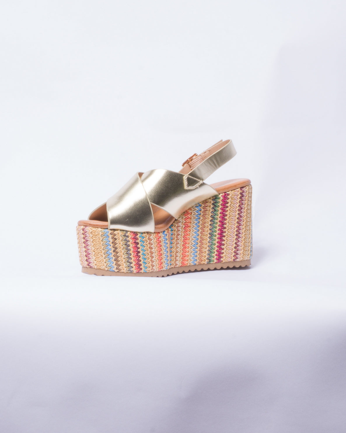 Sandalo con zeppa lavorata multicolor - Oro
