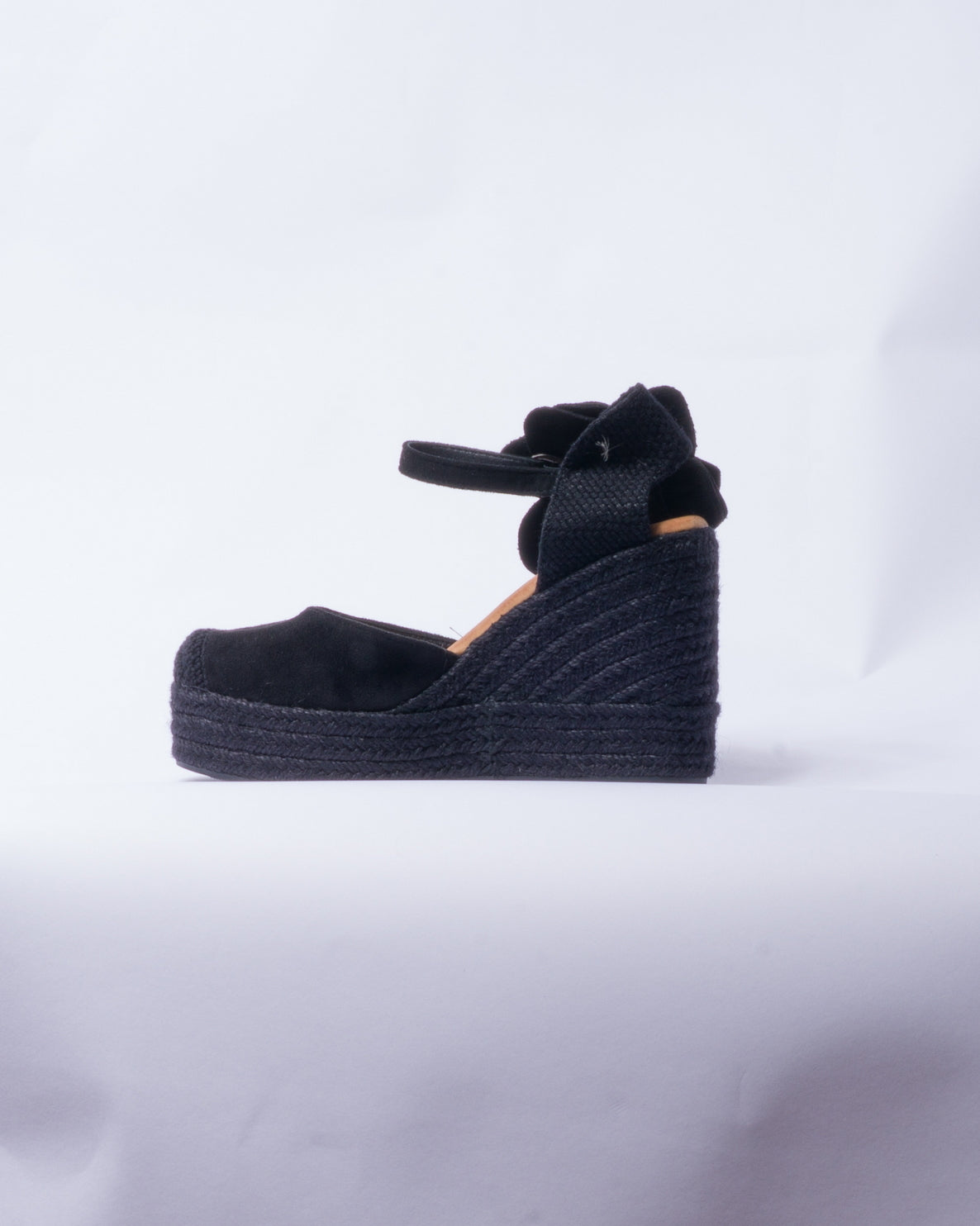 Zeppa in Camoscio con Fiore - Nero