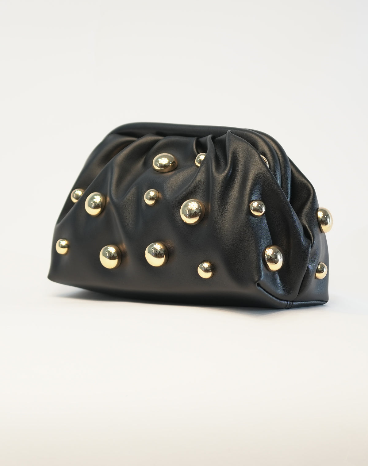 Clutch con Borchie Dorate - Nera