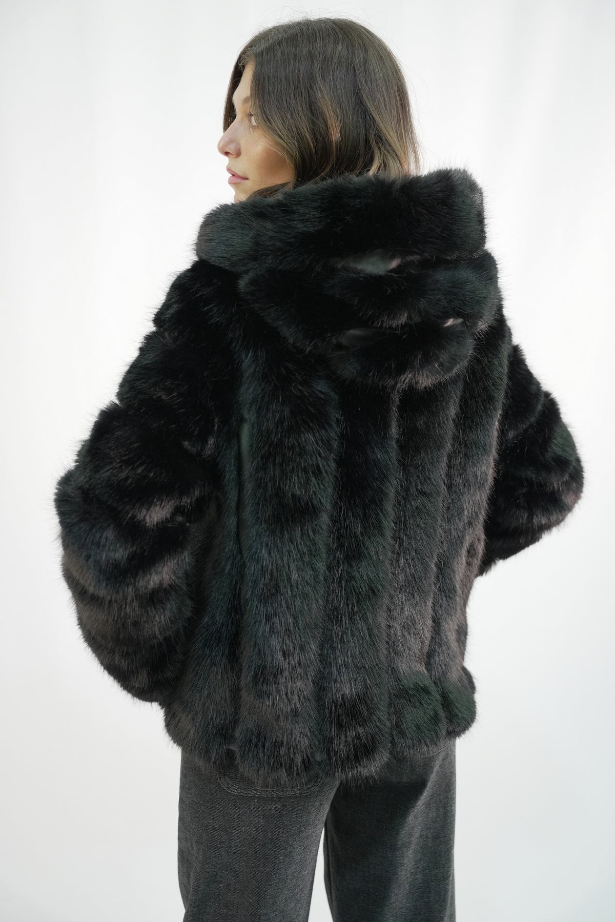 Giacca in Ecopelliccia Soft Warm con Cappuccio Giò Cellini – Nero
