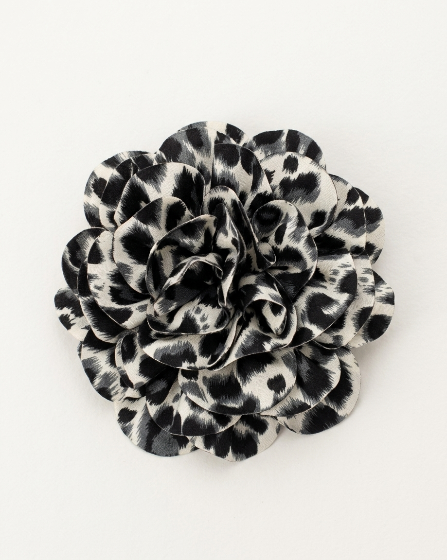 Spilla Fiore Maculato Bianco e Nero