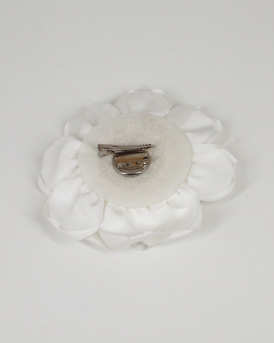 Spilla Fiore Bianco in Raso