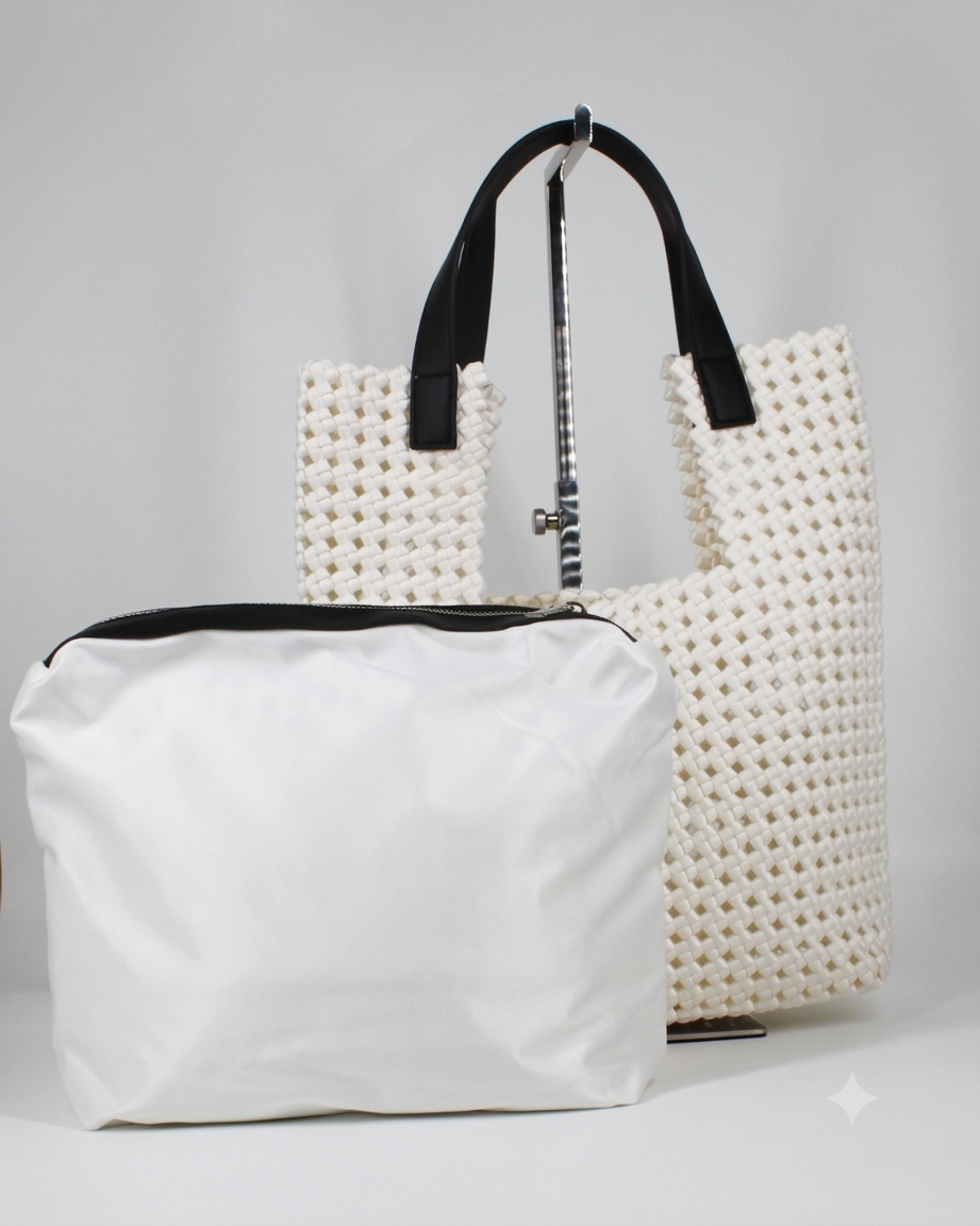 Tote Bag Intrecciata con Manici Neri- Bianca