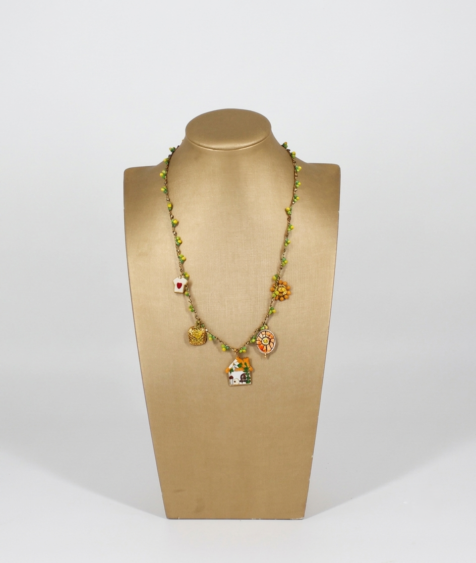 Collana "Country Chic" con Casetta Pendente e Charms Decorativi