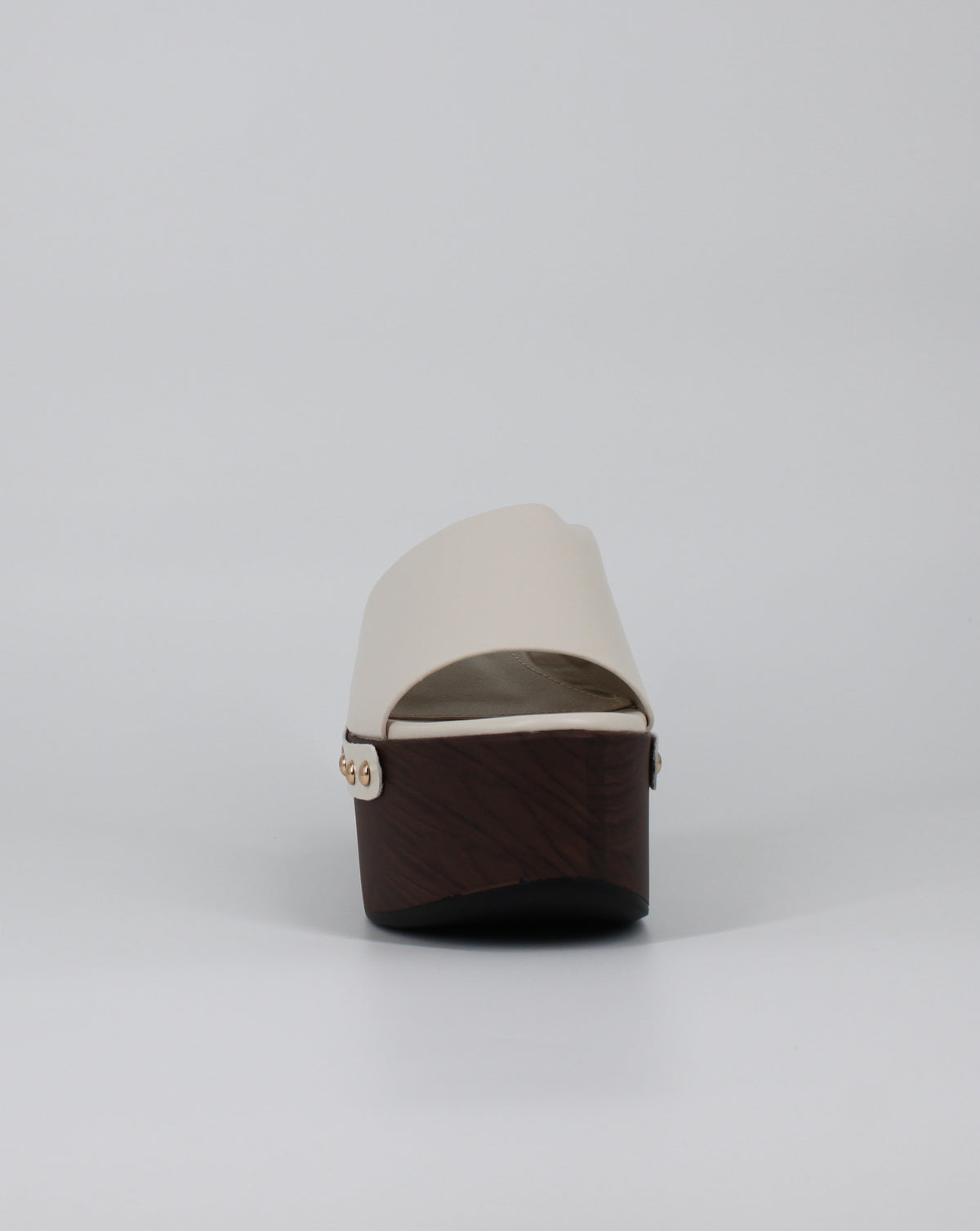 Sabot Platform con Dettagli Borchie – Beige