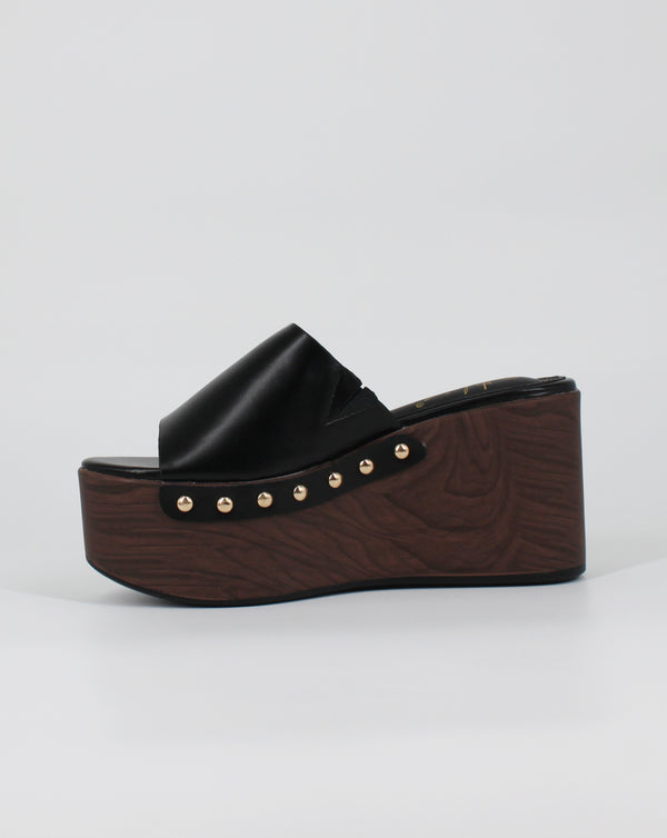 Sabot Platform con Dettagli Borchie – Nero