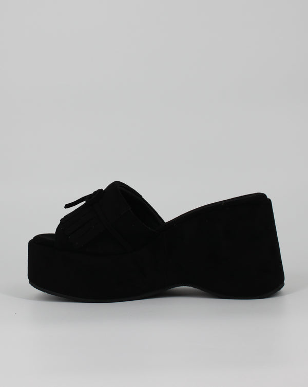 Sabot Platform Scamosciato con Frange e Fiocco – Nero