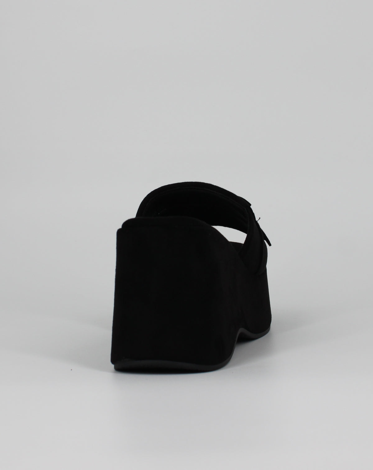 Sabot Platform Scamosciato con Frange e Fiocco – Nero