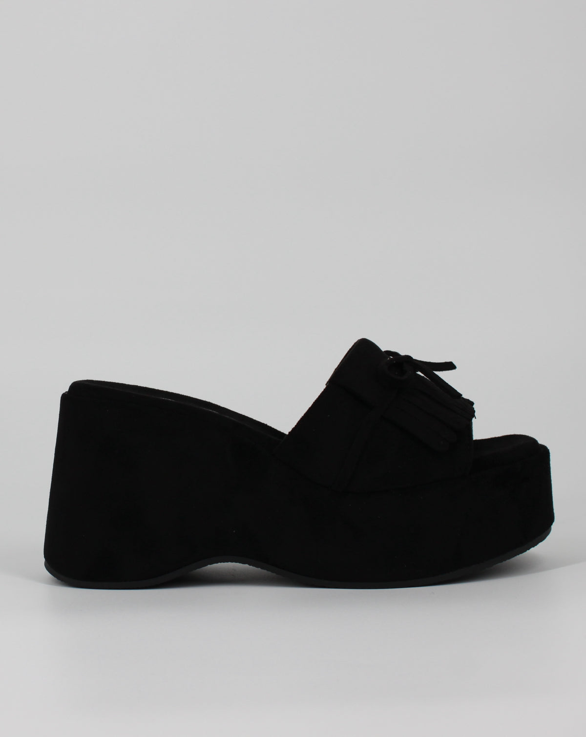 Sabot Platform Scamosciato con Frange e Fiocco – Nero