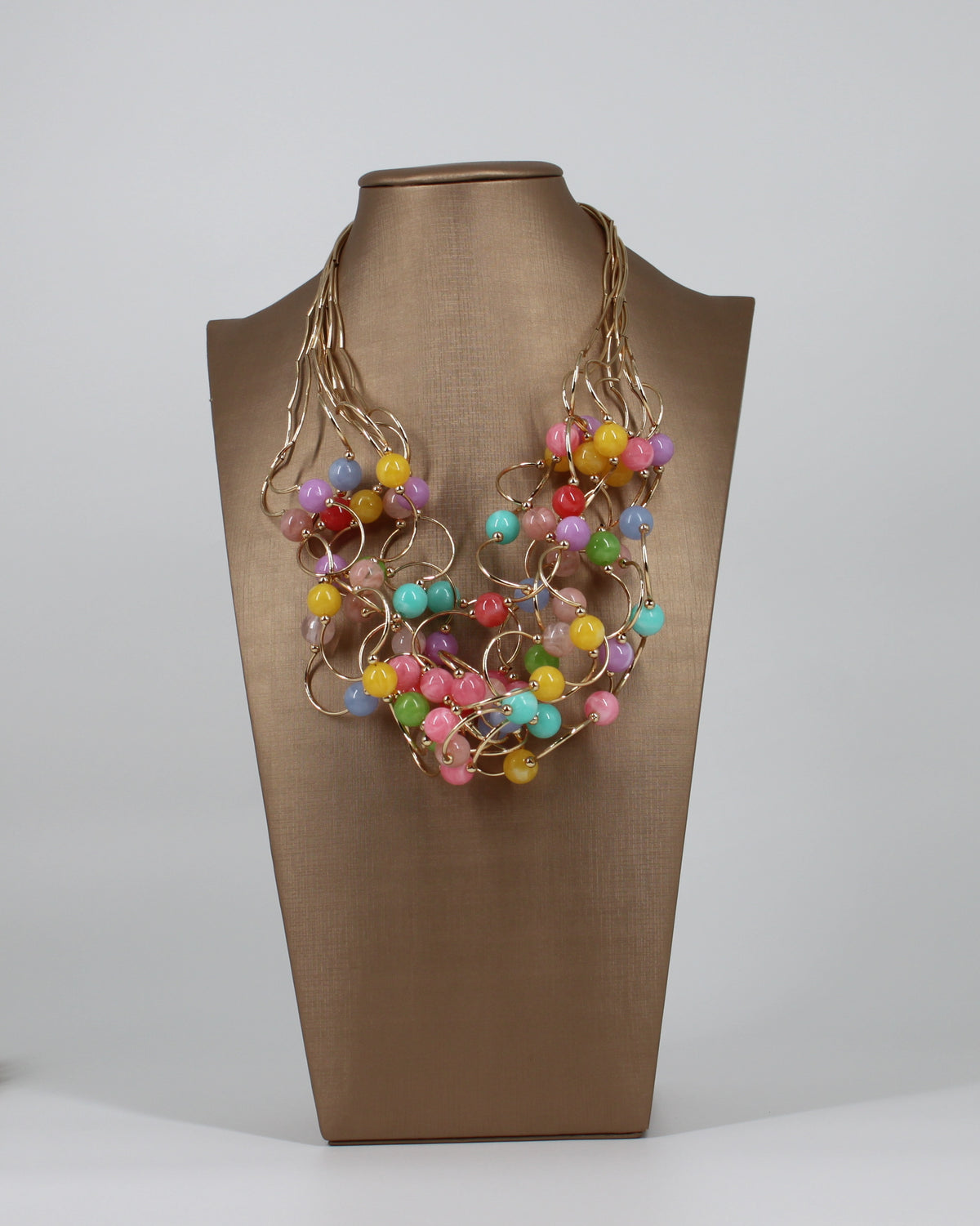 Collana Multifilo Candy Pop – Intreccio Dorato e Sfere Multicolor