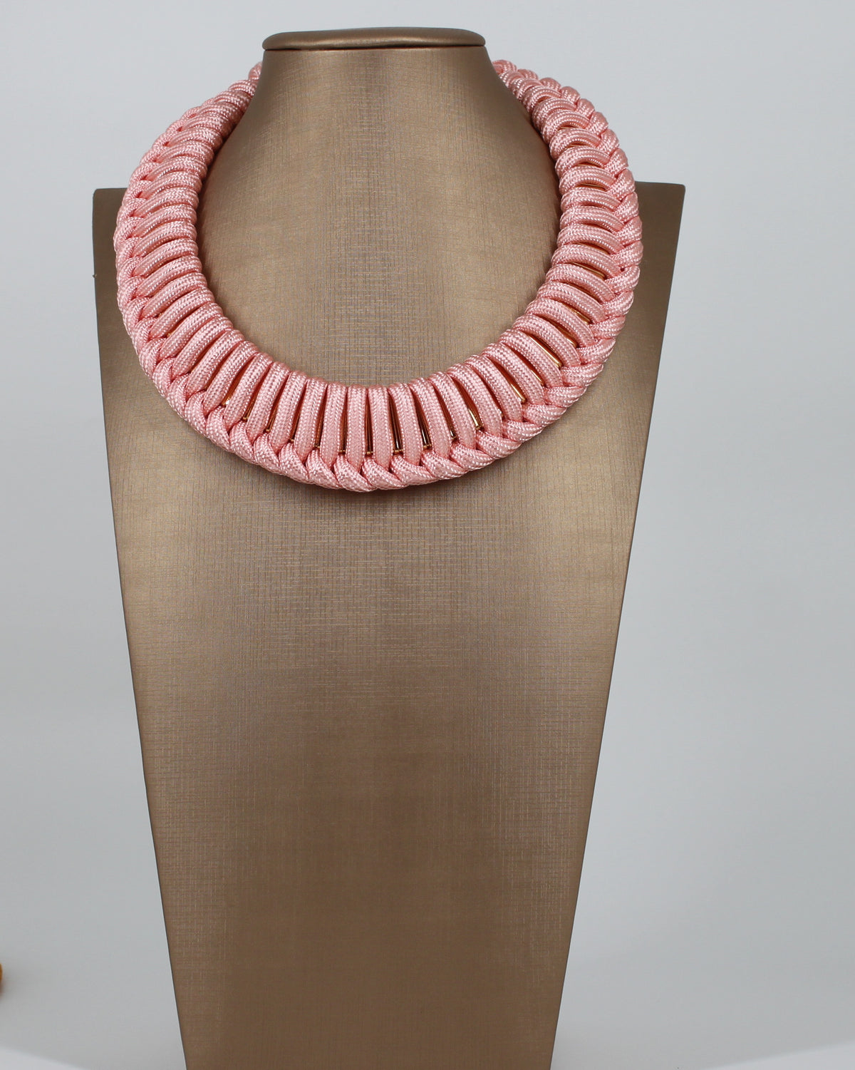 Collana Choker Artigianale in Corda Intrecciata - Rosa