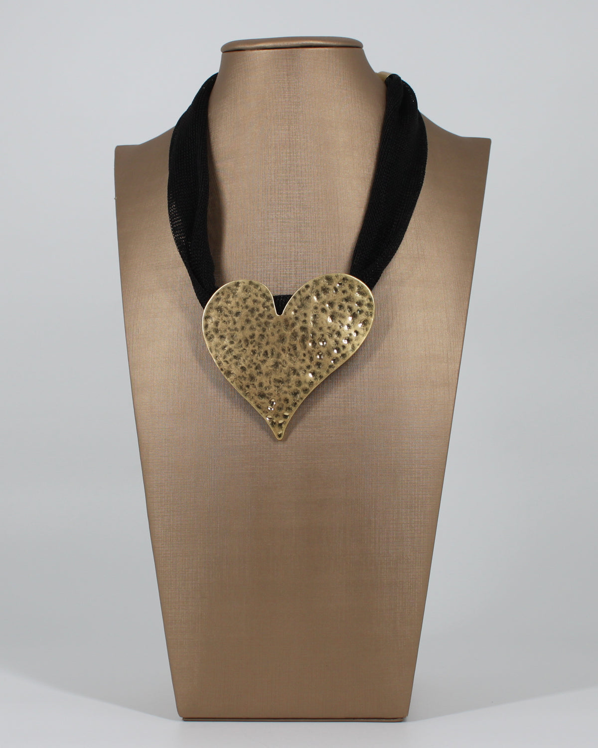 Collana Choker con Maxi Cuore Martellato